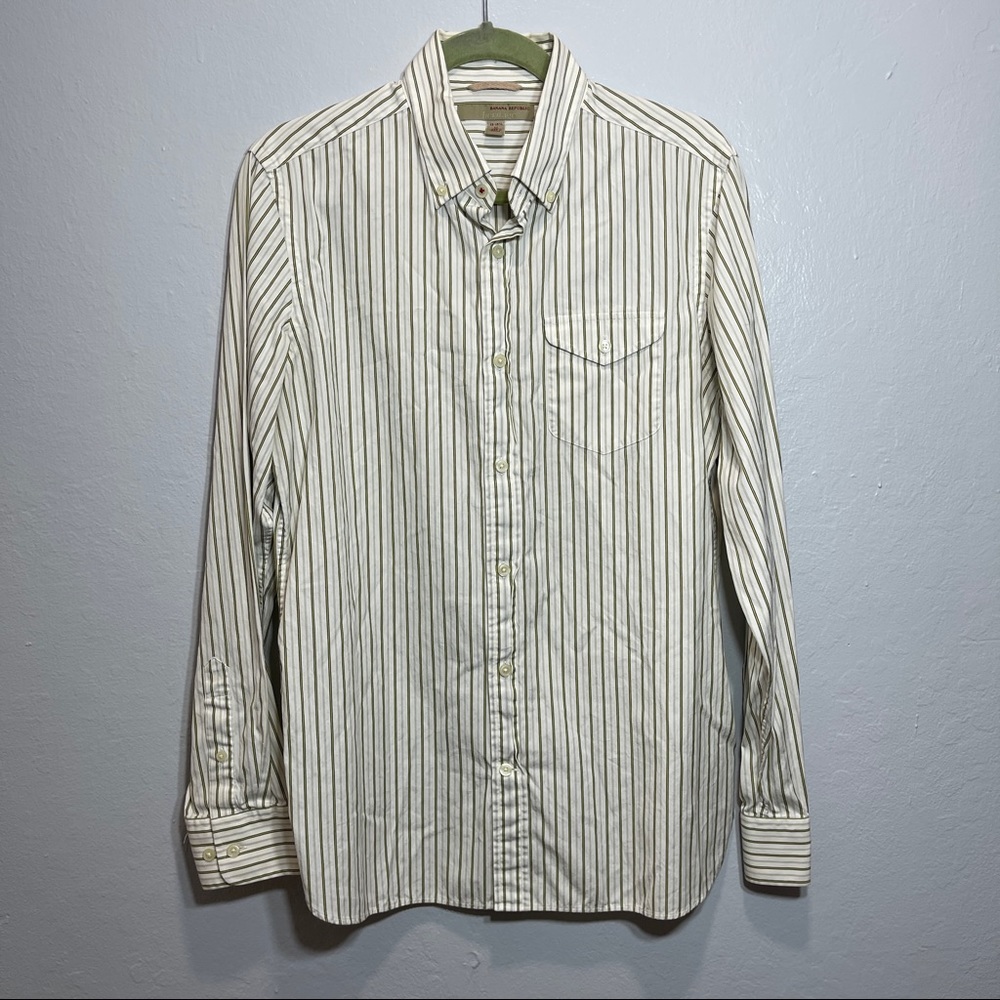 Banana Republic Heritage Button Down Dress Shirt - Medium